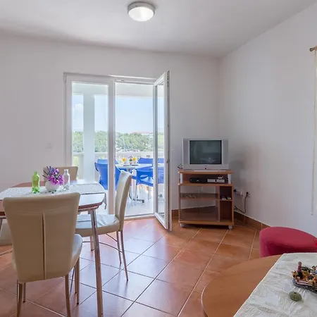 Apartments Simic Milna  Exterior photo