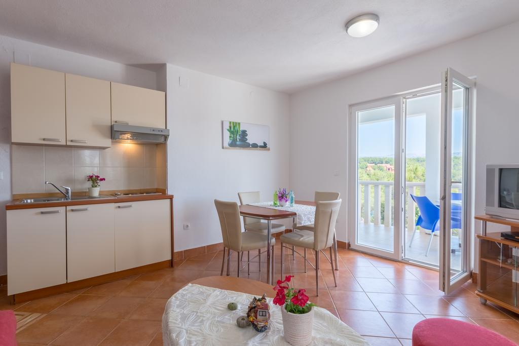 Simic Apartment